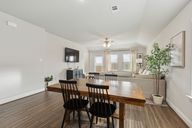 1424 Warringwood Drive, Greenville, TX 75402