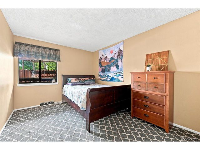 2811 S Ursula Ct S, Aurora, CO 80014