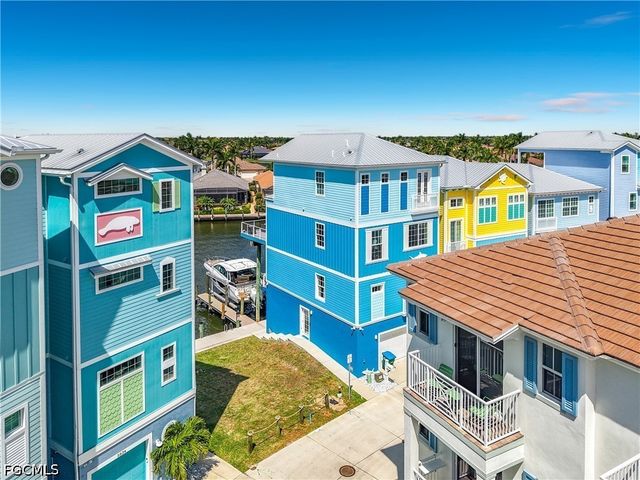 5838 Shell Cove DR, Cape Coral, FL 33914