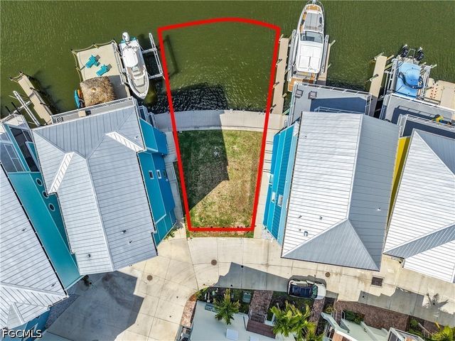 5838 Shell Cove DR, Cape Coral, FL 33914