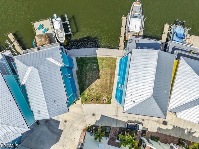 5838 Shell Cove DR, Cape Coral, FL 33914