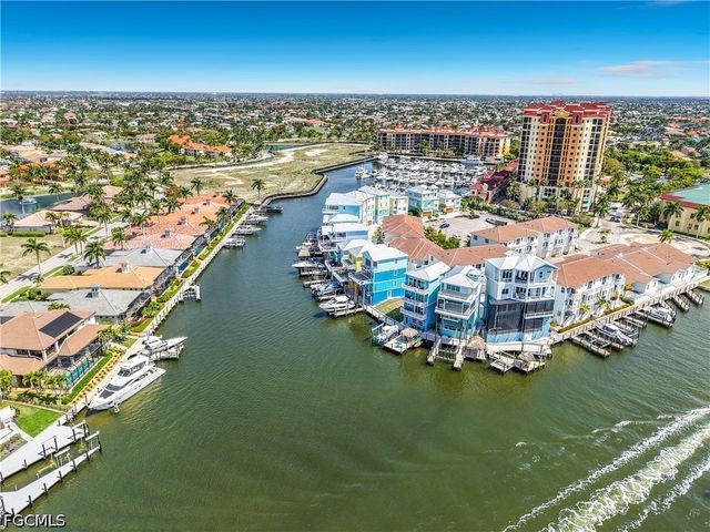 5838 Shell Cove DR, Cape Coral, FL 33914