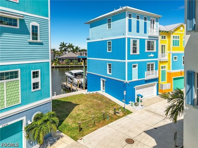 5838 Shell Cove DR, Cape Coral, FL 33914