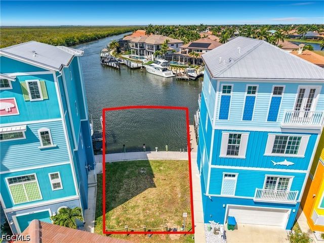 5838 Shell Cove DR, Cape Coral, FL 33914