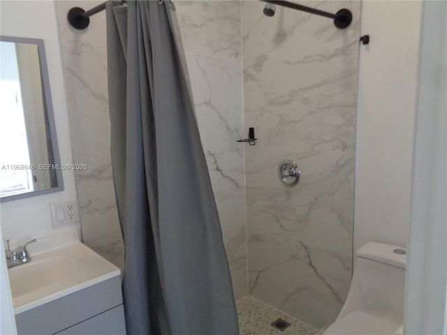 2060 SE 14th St, Homestead, FL 33035