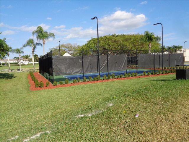 2060 SE 14th St, Homestead, FL 33035