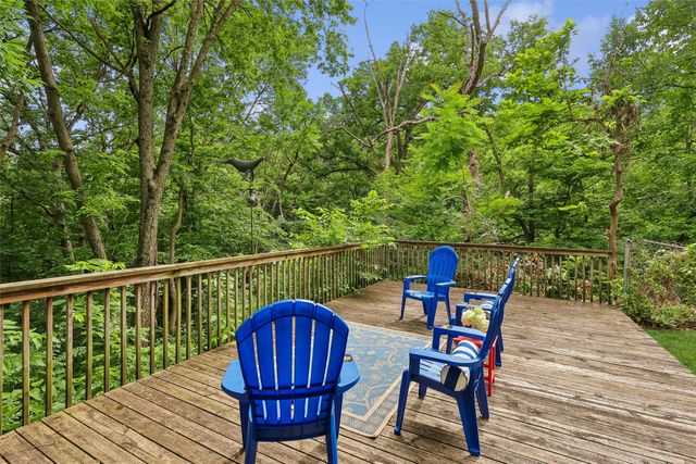 5324 Robertson Drive, Des Moines, IA 50312
