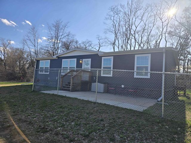 626 N SEMROW ROAD, Coloma, WI 54930