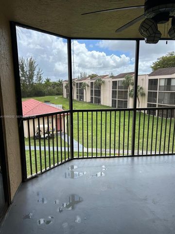 3396 Foxcroft Rd 310, Miramar, FL 33025