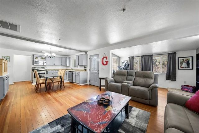 17717 Sierra Trail, Lake Hughes, CA 93532