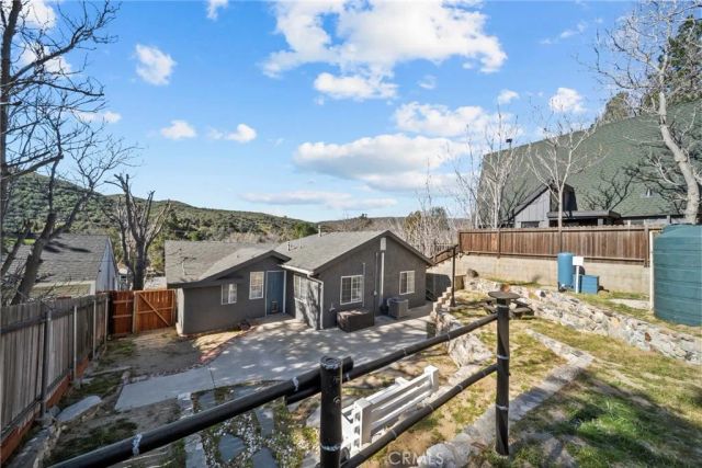 17717 Sierra Trail, Lake Hughes, CA 93532