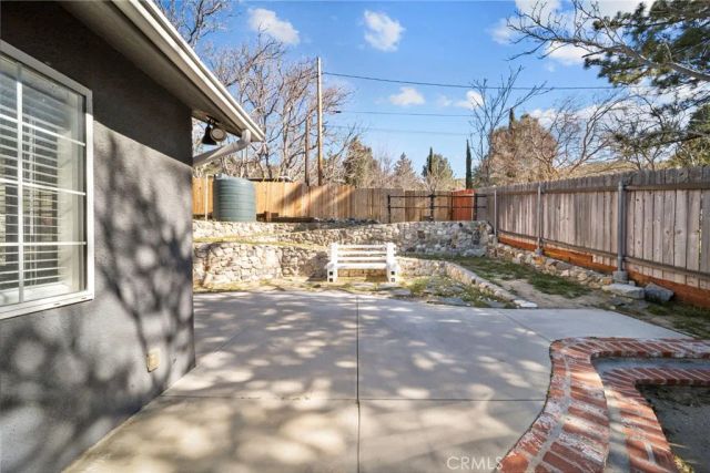 17717 Sierra Trail, Lake Hughes, CA 93532