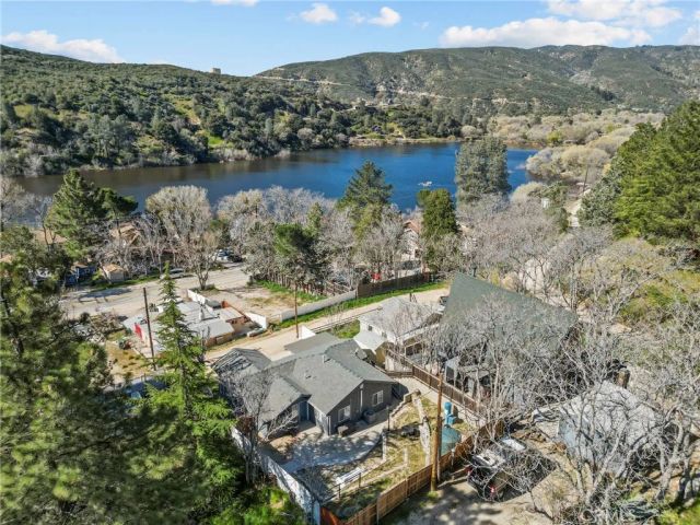 17717 Sierra Trail, Lake Hughes, CA 93532