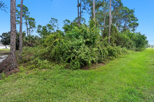 1789 SW Penrose Avenue, Port St Lucie, FL 34953