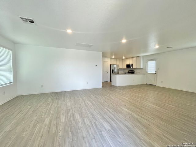 14010 Silos, San Antonio, TX 78252