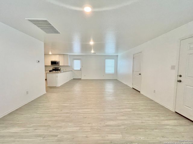 14010 Silos, San Antonio, TX 78252