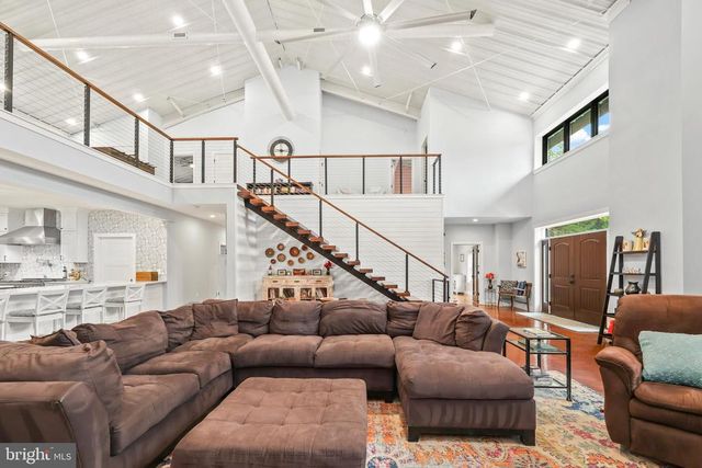 7706 ROGUES RD, Warrenton, VA 20187