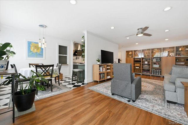 250 N Village Avenue B2, Rockville Centre, NY 11570