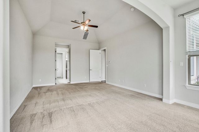 312 Flintlock DR, Leander, TX 78641