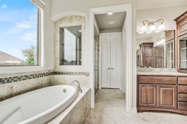312 Flintlock DR, Leander, TX 78641