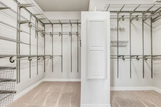 312 Flintlock DR, Leander, TX 78641