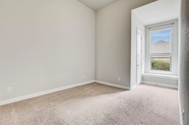 312 Flintlock DR, Leander, TX 78641