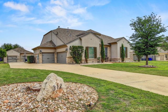 312 Flintlock DR, Leander, TX 78641