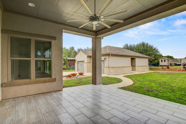 312 Flintlock DR, Leander, TX 78641
