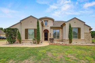 312 Flintlock DR, Leander, TX 78641