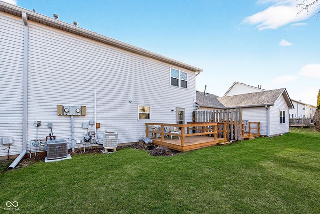 1136 Paradise Way N UNIT B, Greenwood, IN 46143