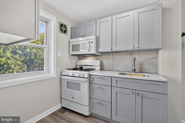 1937 DELMAR DR, Folcroft, PA 19032