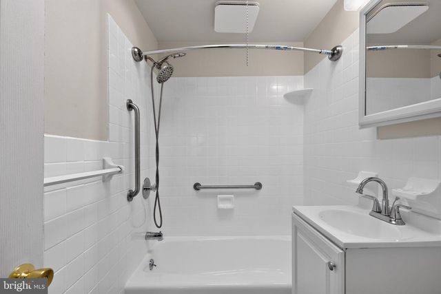 1937 DELMAR DR, Folcroft, PA 19032