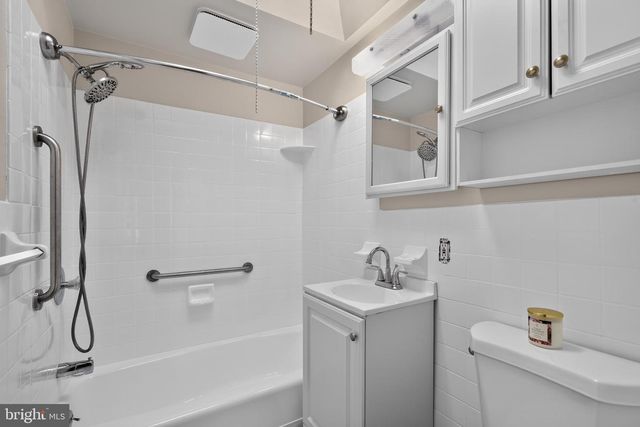 1937 DELMAR DR, Folcroft, PA 19032
