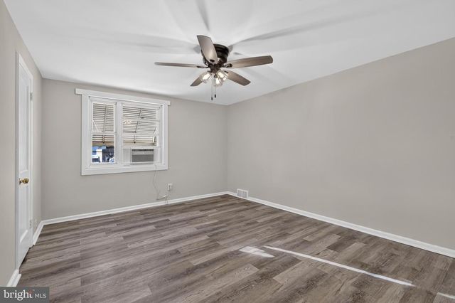 1937 DELMAR DR, Folcroft, PA 19032