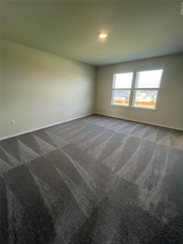 499 Tree Nut LOOP, Buda, TX 78610
