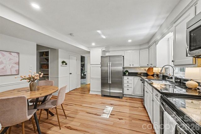 9322 New Towne Drive, Matthews, NC 28105