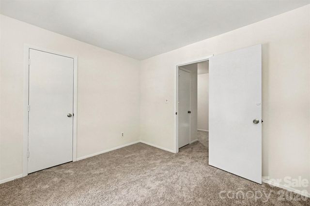 9322 New Towne Drive, Matthews, NC 28105