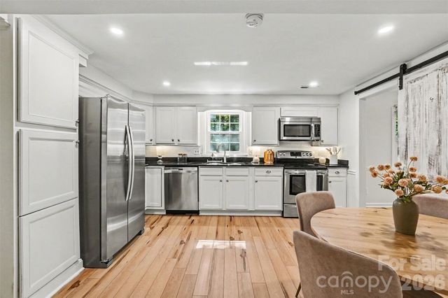9322 New Towne Drive, Matthews, NC 28105