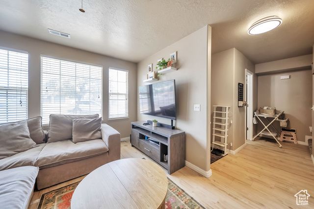 5603 S 4015 W, Taylorsville, UT 84129