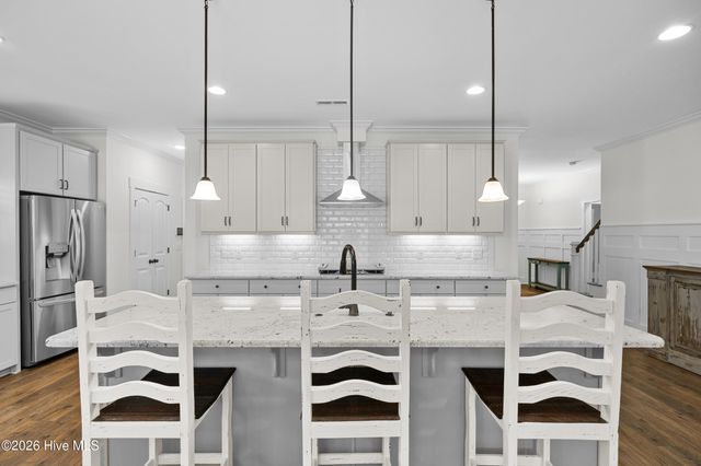 375 Canter Crest Road, Hampstead, NC 28443