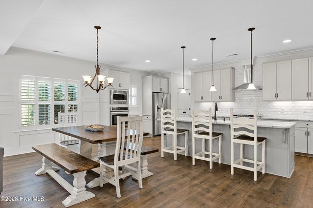 375 Canter Crest Road, Hampstead, NC 28443