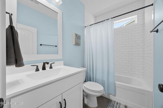 375 Canter Crest Road, Hampstead, NC 28443