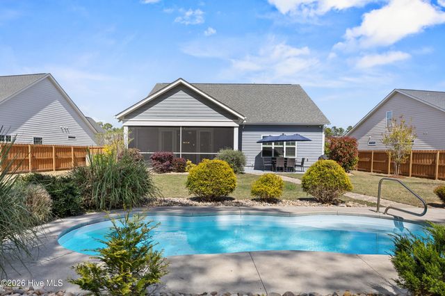 375 Canter Crest Road, Hampstead, NC 28443