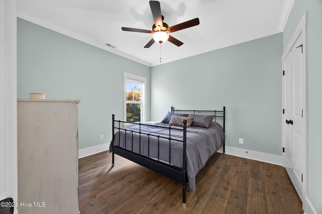 375 Canter Crest Road, Hampstead, NC 28443