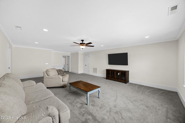 375 Canter Crest Road, Hampstead, NC 28443