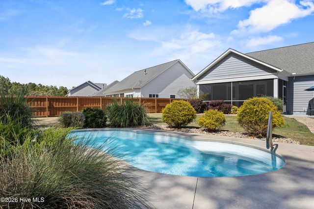 375 Canter Crest Road, Hampstead, NC 28443