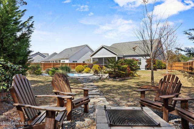 375 Canter Crest Road, Hampstead, NC 28443