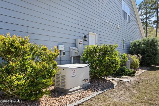 375 Canter Crest Road, Hampstead, NC 28443