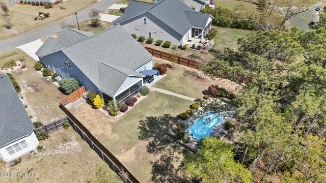 375 Canter Crest Road, Hampstead, NC 28443