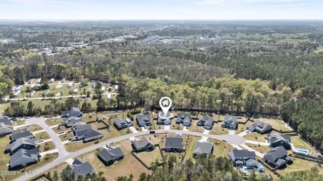 375 Canter Crest Road, Hampstead, NC 28443